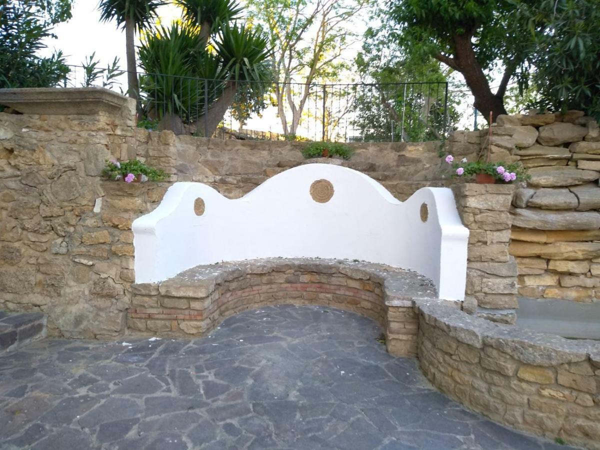 Casale Di Benedetto Hotel Caltagirone Exterior foto
